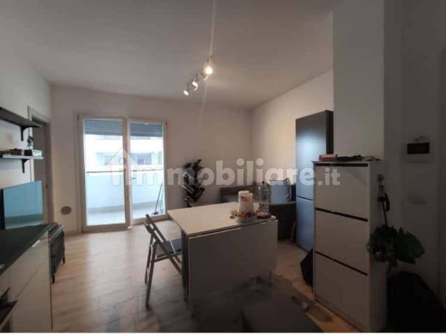 Appartamento in affitto a Municipio 9, Milano