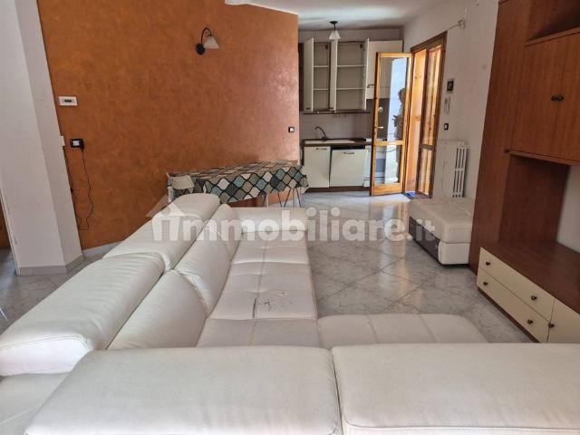 Appartamento in affitto a Puglia, Barletta-andria-trani