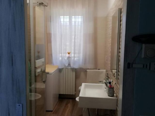 Appartamento in affitto a Paleotta, Marche