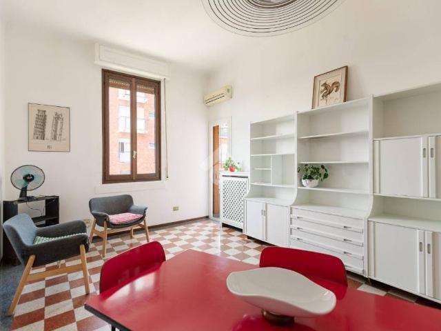 Appartamento in affitto a Municipio 9, Milano