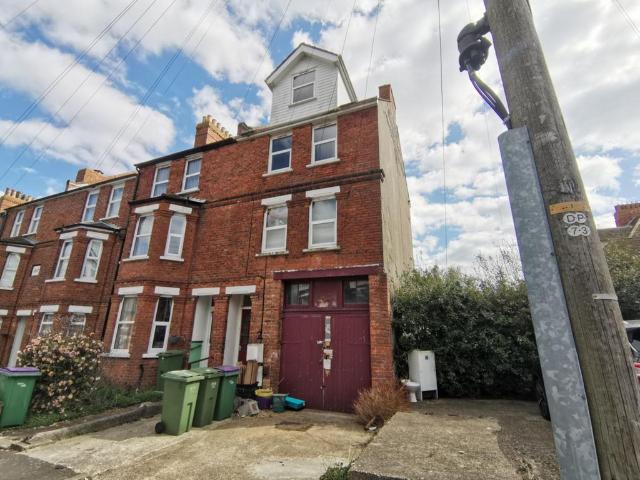 Apartment for rent in Morehall, Folkestone and Hythe