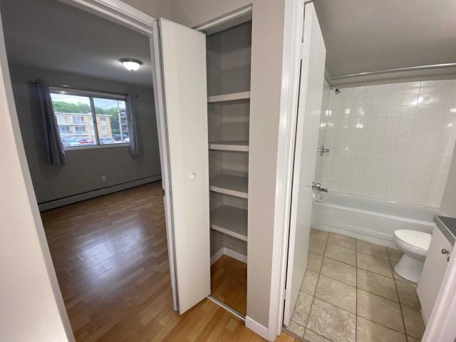 Apartment for rent in Wedgewood, Alberta