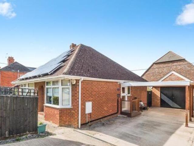 House for sale in Charlton, Dromore