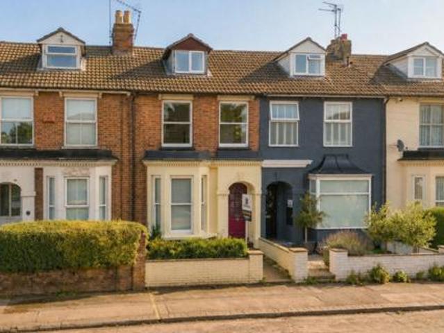 House for sale in Victoria Park, Aylesbury