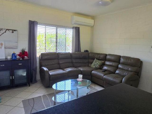 Room for rent in Trinity Beach, Kewarra Beach