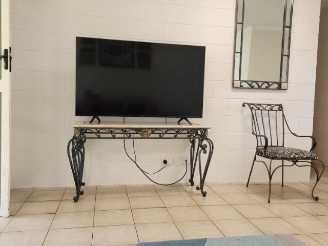 Room for rent in Kewarra Beach, Queensland