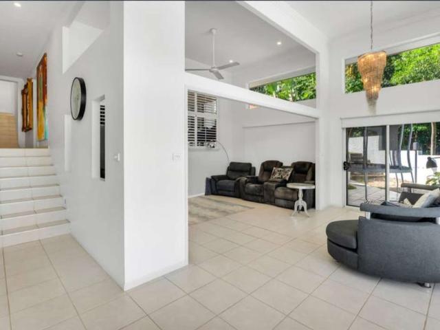 Room for rent in Kewarra Beach, Queensland