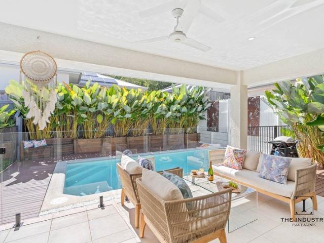 House for sale in Kewarra Beach, Queensland
