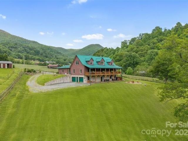 House for sale in Clyde