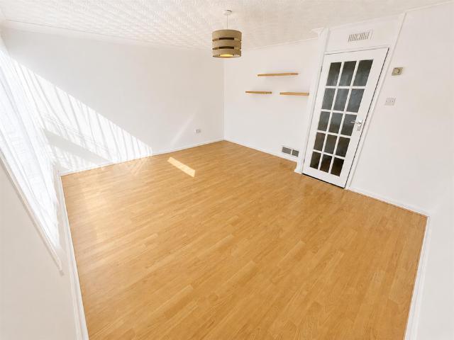 Townhouse for rent in Priddy's Hard, Gosport