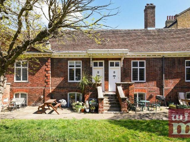 House for rent in Stepney, Greater London