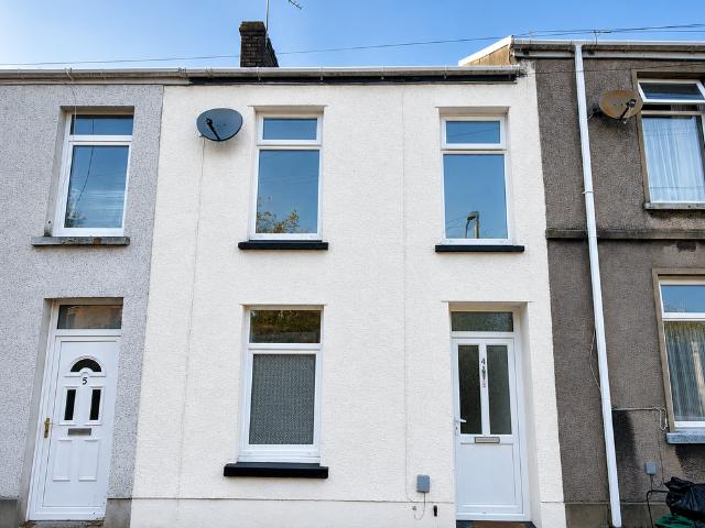 House for rent in Pontarddulais, Wales