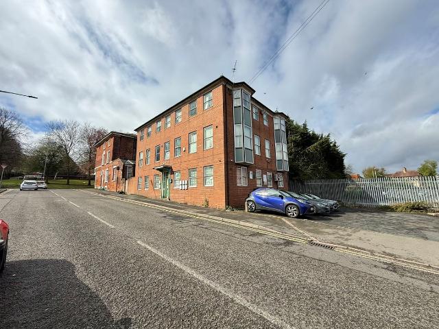 Apartment for rent in Dixons Green, West Midlands