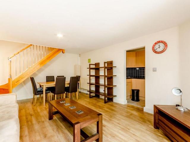 Apartment for rent in Balham, Greater London