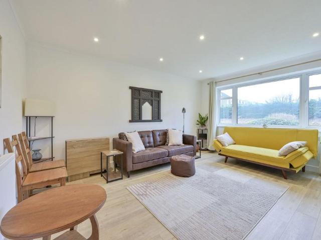 House for rent in London Borough of Merton, Greater London