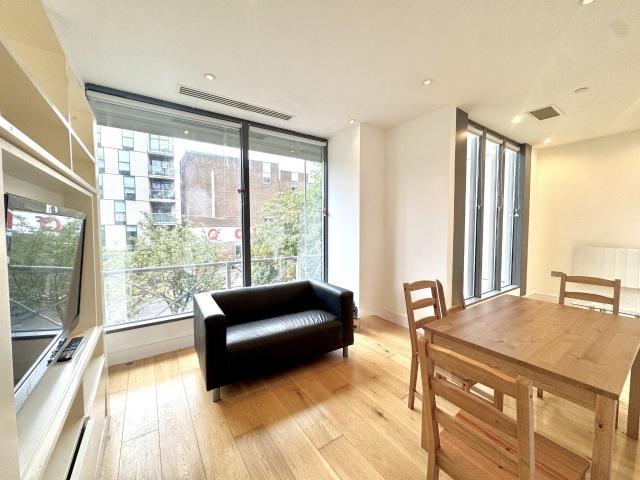 Apartment for rent in London Borough of Hounslow, Greater London