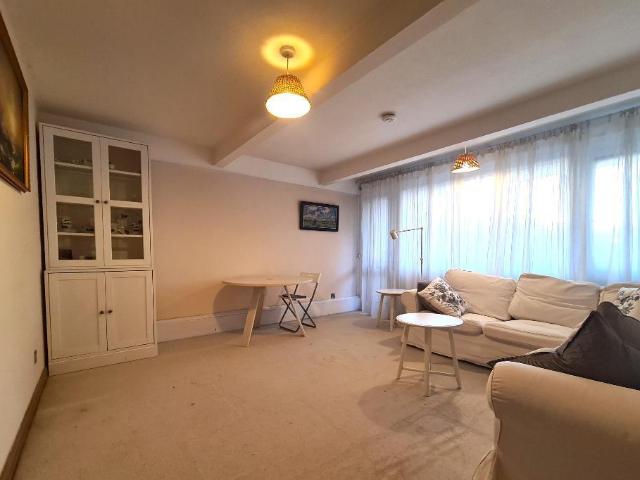 Apartment for rent in London Borough of Ealing, Greater London