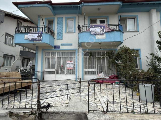 Karşıyaka, Afyonkarahisar Merkez içerisinde satılık mülk