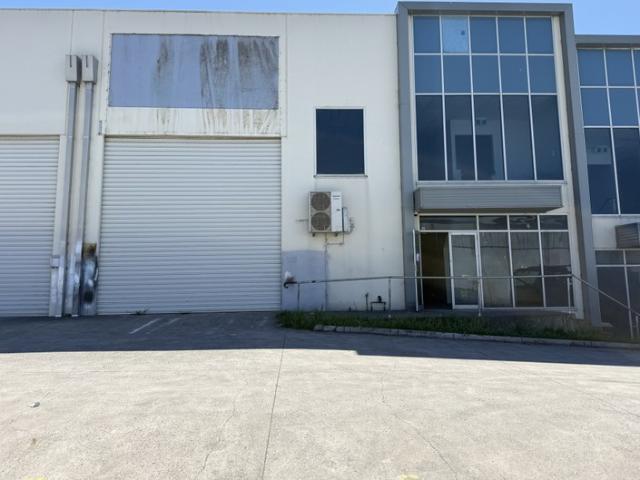 Warehouse for rent in Campbellfield, Melbourne