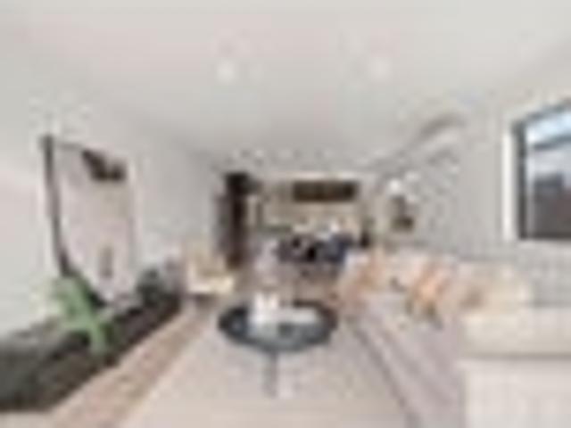 House for sale in Chaslands, Canterbury