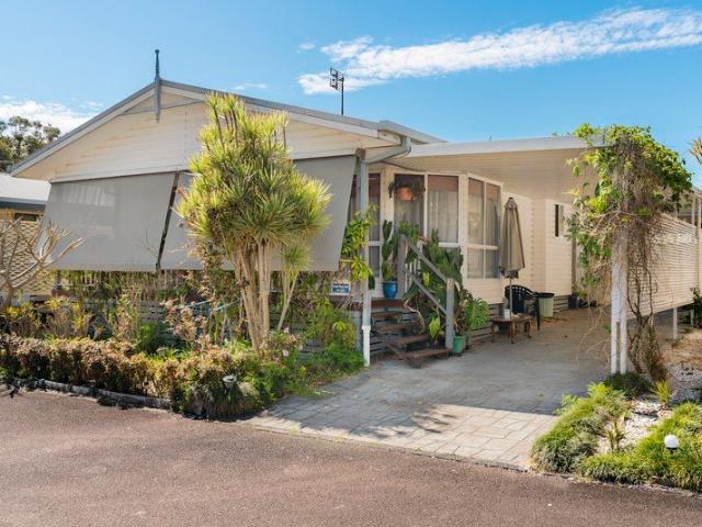 Apartment for sale in Chain Valley Bay, New South Wales
