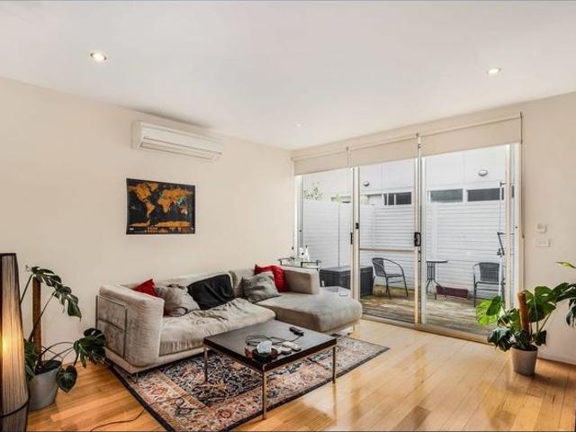 Townhouse for rent in Northcote, Melbourne