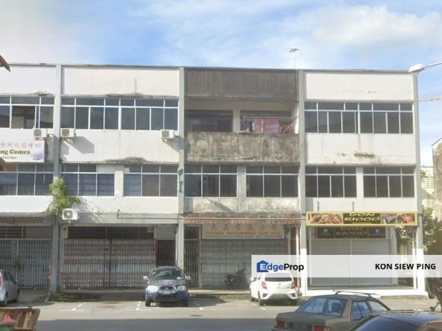 Shop for sale in Kuching