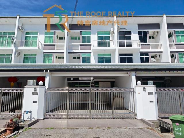 Terraced House for sale in Long Miri, Sarawak