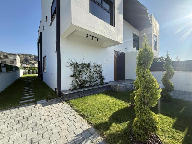 Salihli, Manisa içerisinde satılık Villa