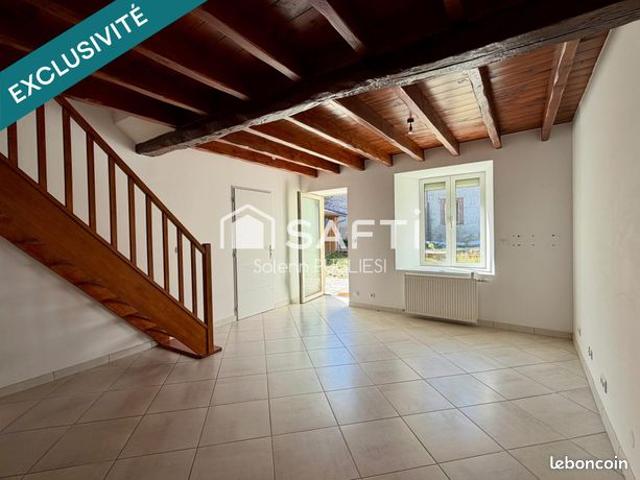 Appartement vente à Saint-Étienne-de-Saint-Geoirs, Isère