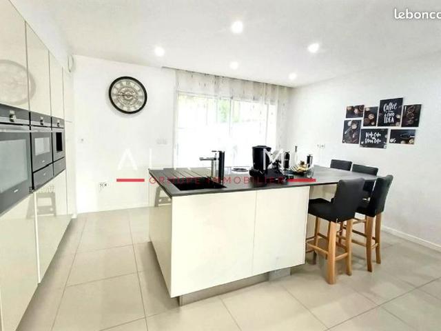 Appartement vente à Saint-Julien-en-Genevois, Vétraz-monthoux