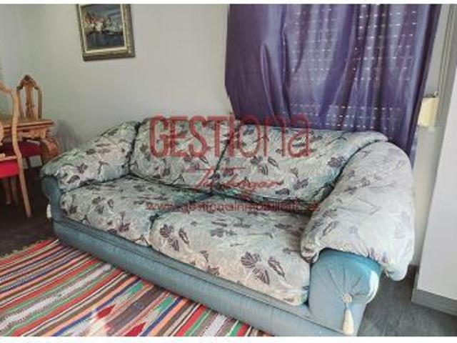 Piso en venta en Hinojales, Barrio El Arco