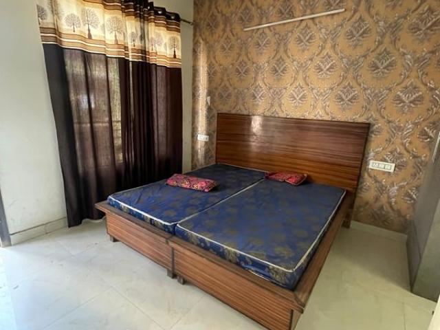 Flat for rent in Zirakpur, Punjab