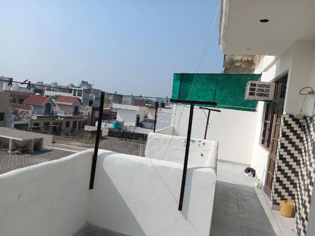 Flat for rent in Zirakpur, Punjab