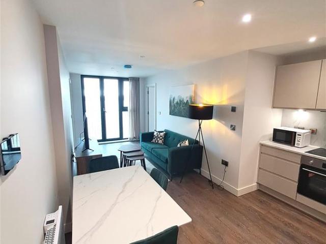 Apartment for rent in West Waterloo Place, Liverpool