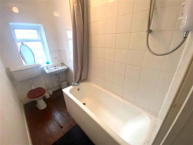Apartment to rent in Bluebell, North Tipperary