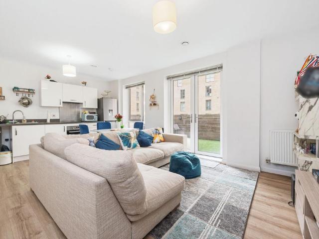 Apartment for rent in Mill Hill, Greater London