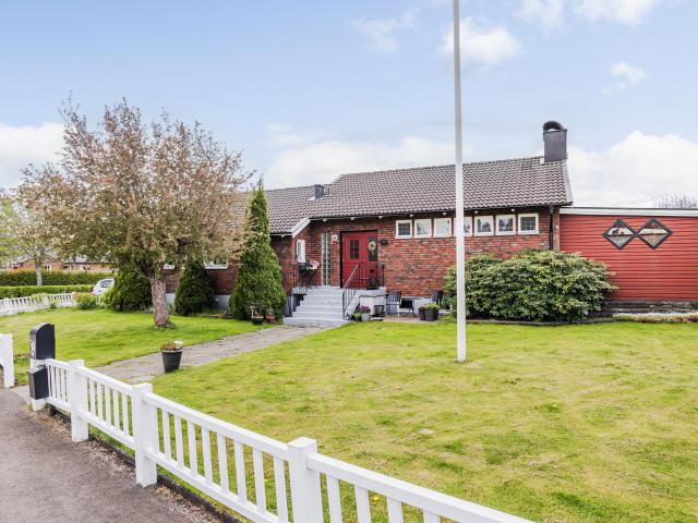 Villa till salu i Vänersborg, Västra Götaland