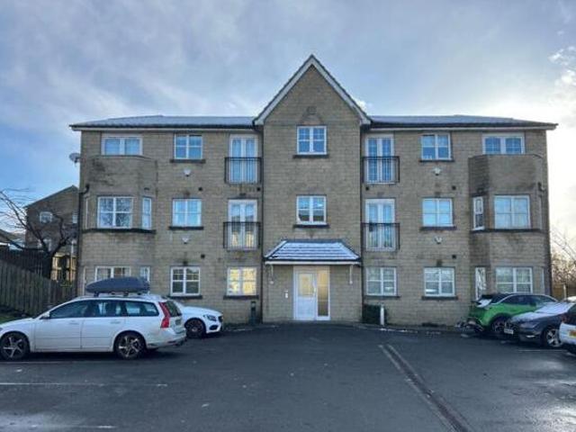 House for sale in Halifax, West Yorkshire