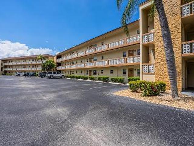 Condo for sale in North Fort Myers, Florida