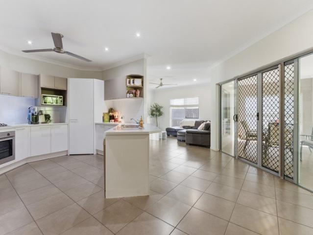 House for sale in Kewarra Beach, Queensland