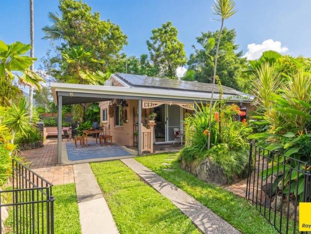 Villa for sale in Cairns, Queensland