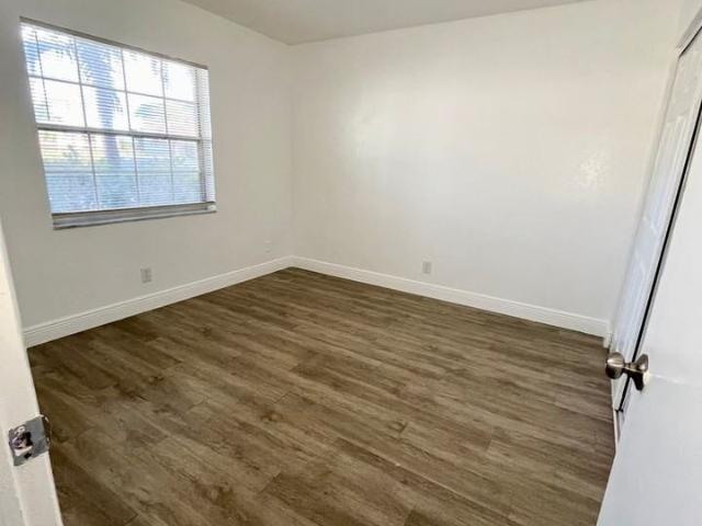 Apartment for rent in Lake Worth