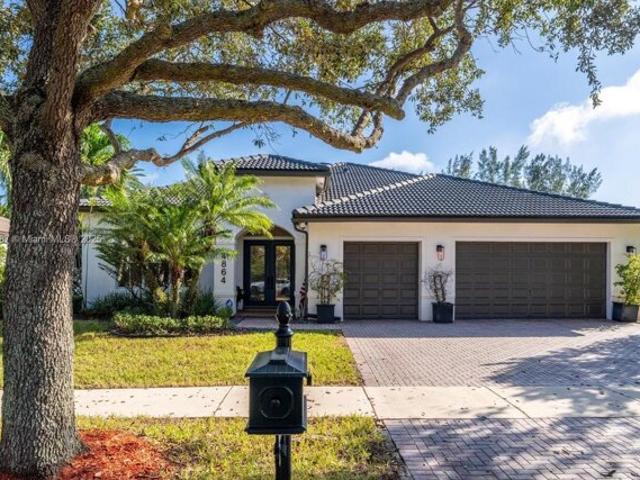 House for sale in Cooper City