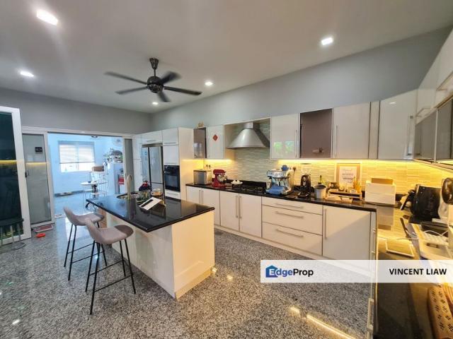 House for sale in Petaling, Damansara Damai