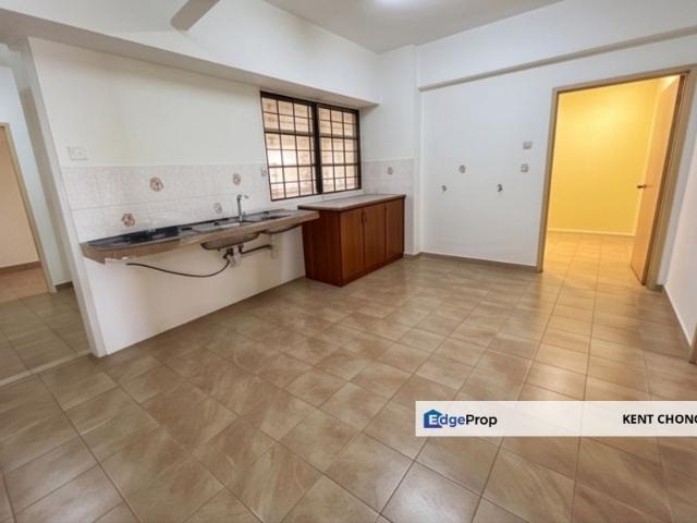 Condominium for sale in Petaling, Subang Jaya