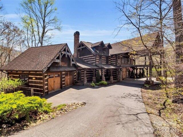 House for sale in Maggie Valley