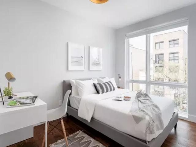 Room for rent in Arverne, New York