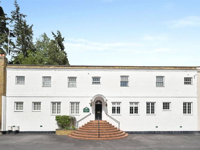 Apartment for rent in Batchworth, Hertfordshire
