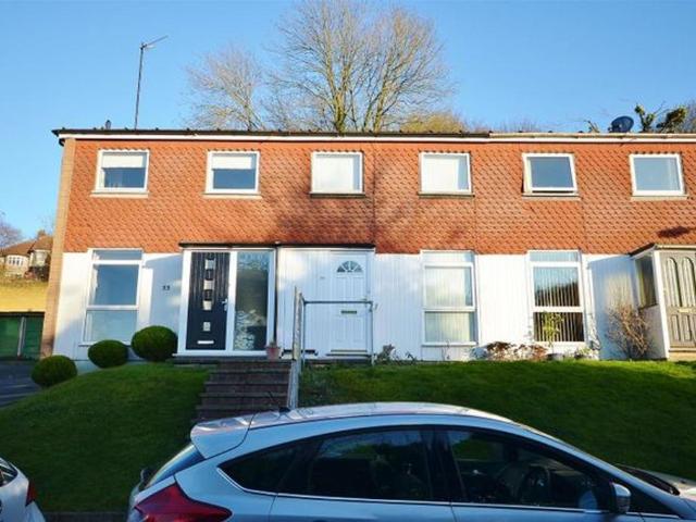 House for rent in Round Green, Luton